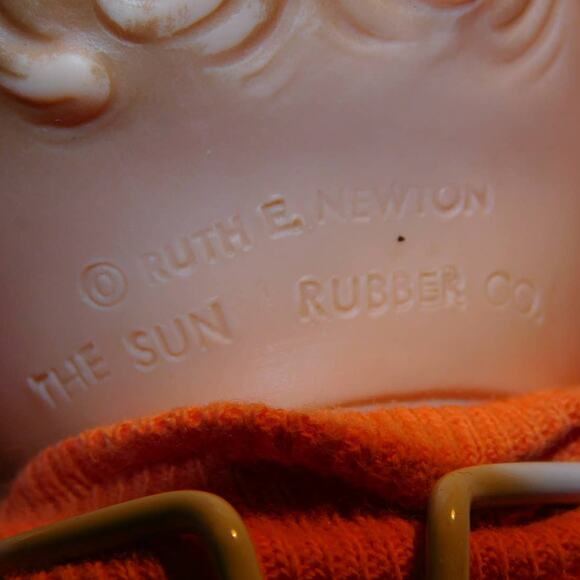 8" 1957 Vintage Ruth E. Newton Sun Rubber Co. Baby Drink & Wet Play Doll - Picture 5 of 7